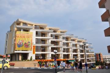  Квартиры в Болгарии рядом с морем, курорт Святой Влас.      
      
