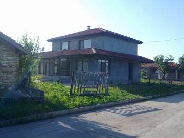 Продажа земельных участков и домов в Болгарии, рядом с Варной 
