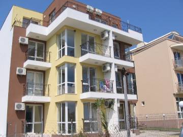 Квартиры на берегу моря, в курортом Равда, недвижимость в Болгарии