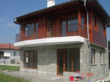 Недоргие дома рядом с курорт Солнечный Берег, недвижимасть в Болгарии 
