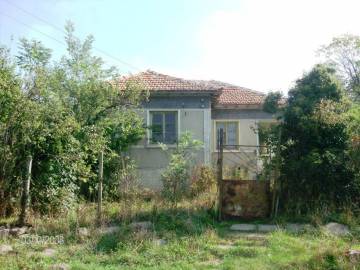 Продажа недорогие вторичные дома г Карнобат, Болгарии 
