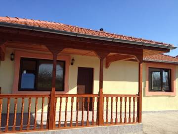 Новый дом на продажу в Болгарии, 15 км от Бургаса. Купить дом в Болгарии недорого недалеко от моря.