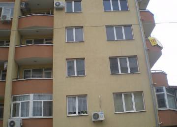 Трехкомнатная квартира в Болгарии. Недорогая квартира на продажу рядом с морем.