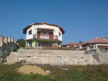 Недорогие дома на продажу в село Батово, Болгарии